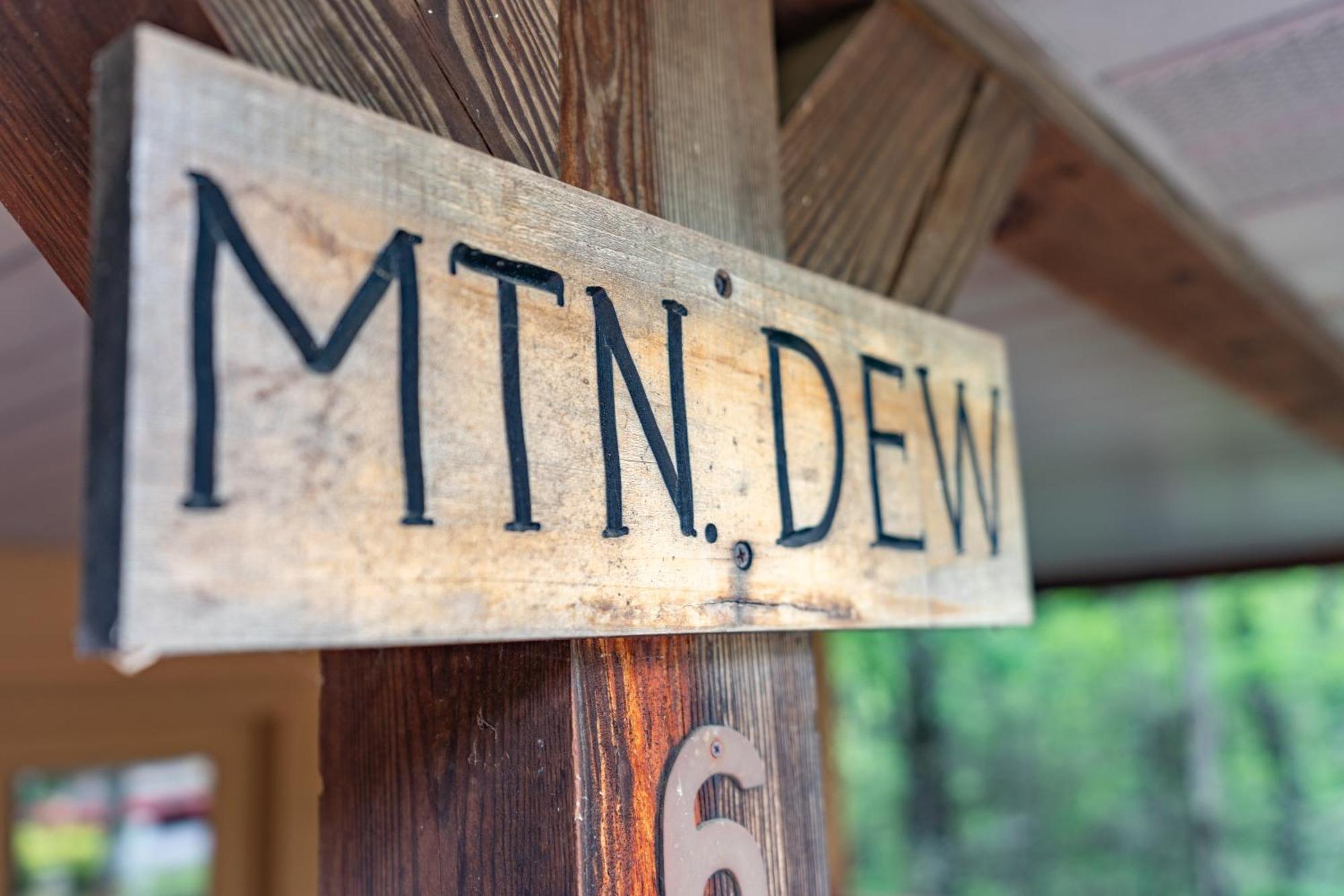 Mountain Dew - 2 Bedrooms, 2 Baths, Sleeps 4 Cabin Gatlinburg Eksteriør bilde